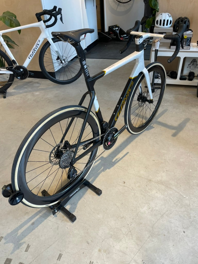 Wilier Filante SLR - TDF Cavendish (L) with Power Meter