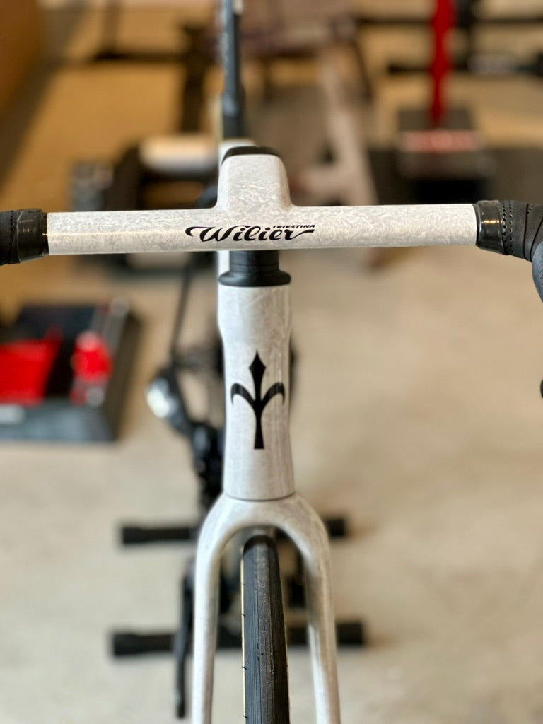 Wilier Filante SLR - TDF Cavendish (L) with Power Meter