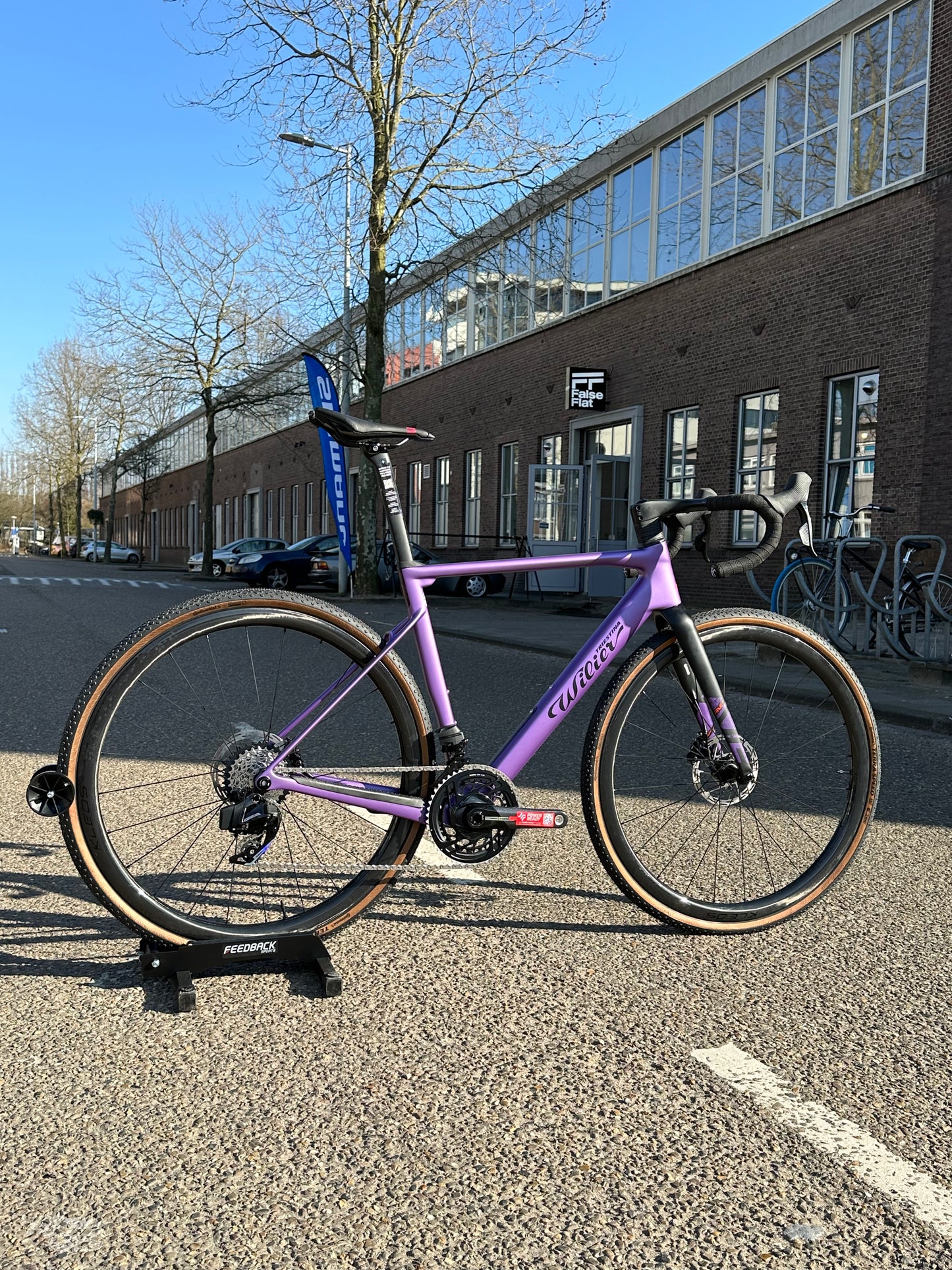Wilier Rave SLR (Medium) - SRAM Force 2 x 12