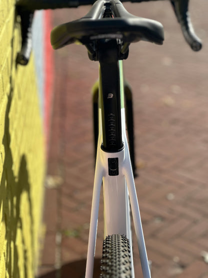 Basso Palta II (56) + Fulcrum Sharq + SRAM AXS 1x12